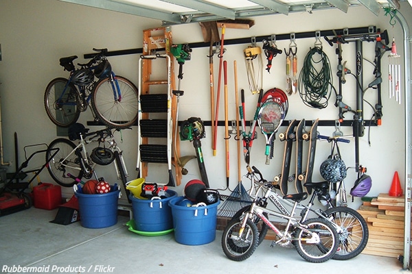 How to pack a garage for moving