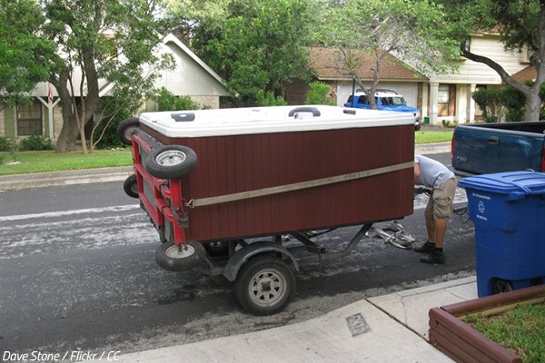 How much does it cost to move a hot tub?