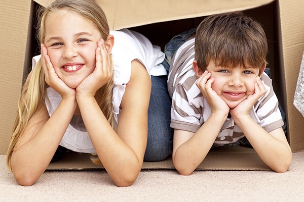 Ideas on how to keep kids busy on moving day.